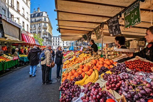 street market aligre in paris - food stock pictures, royalty-free photos & images
