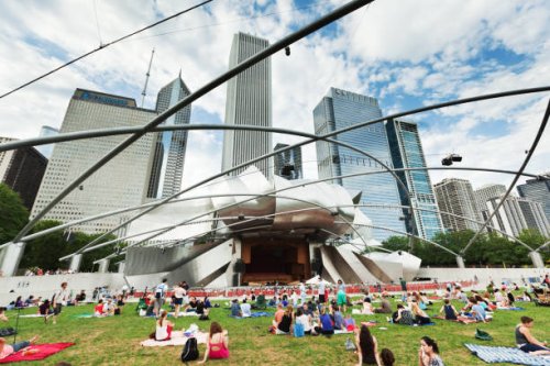 summer concert at the millennium park in downtown chicago - concert stock pictures, royalty-free photos & images