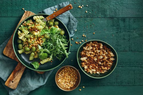 summer vegetarian pasta salad with broccoli pesto - food stock pictures, royalty-free photos & images