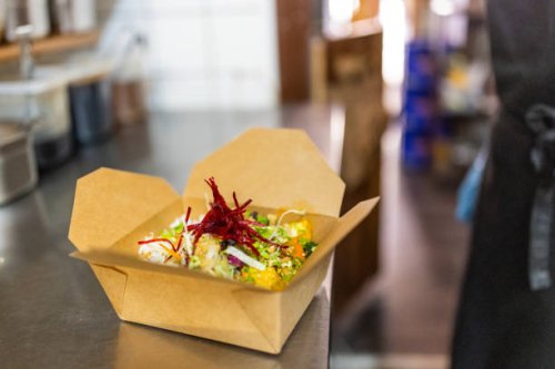 takeaway asian food order ready in restaurant kitchen - junk food stock pictures, royalty-free photos & images