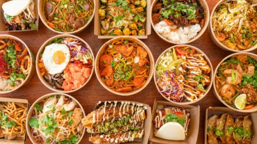 takeout food in biodegradable boxes. - junk food stock pictures, royalty-free photos & images
