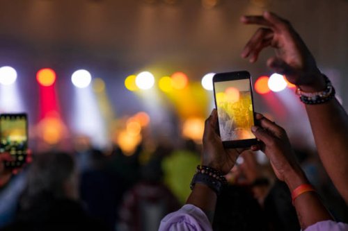 taking concert photo - concert stock pictures, royalty-free photos & images