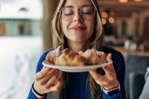 teenage girl having breakfast - food stock pictures, royalty-free photos & images