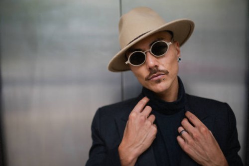 the artist - fashion stock pictures, royalty-free photos & images