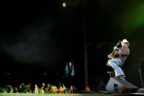 Toby Keith performs in concert at Austin360 Amphitheater on October 16, 2016 in Austin, Texas.