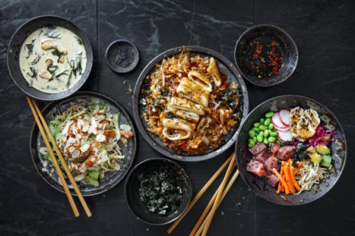 tradition japanese dishes for family dinner. - food photos et images de collection