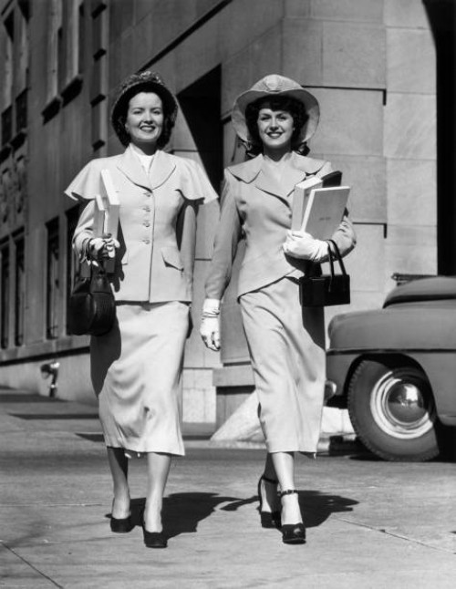 two women walking with packages - fashion stock pictures, royalty-free photos & images