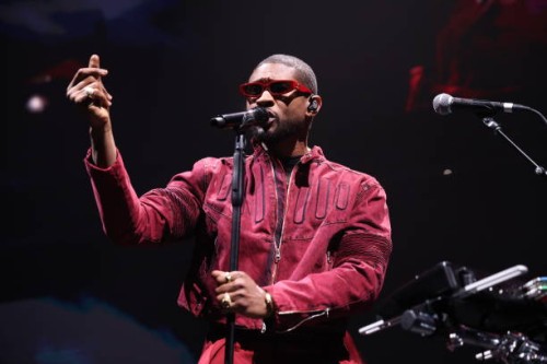 Usher performs onstage during iHeartRadio Channel 95.5's Jingle Ball 2023 at Little Caesars Arena on December 05, 2023 in Detroit, Michigan.