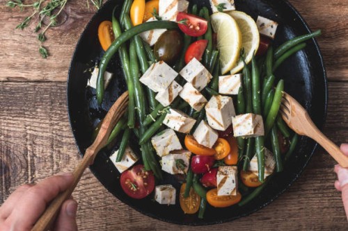 vegan meal, cooking green beans salad with grilled tofu - food stock pictures, royalty-free photos & images