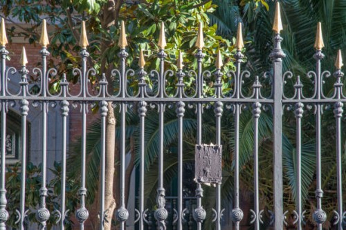 victorian garden fence - garden decoration stock pictures, royalty-free photos & images