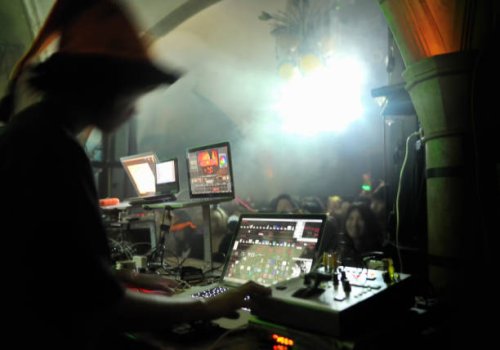 video jockey an is operated at a nightclub. - concert stock pictures, royalty-free photos & images
