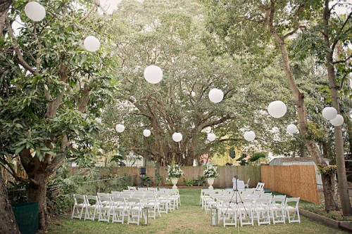 wedding ceremony outdoor garden - garden decoration photos et images de collection