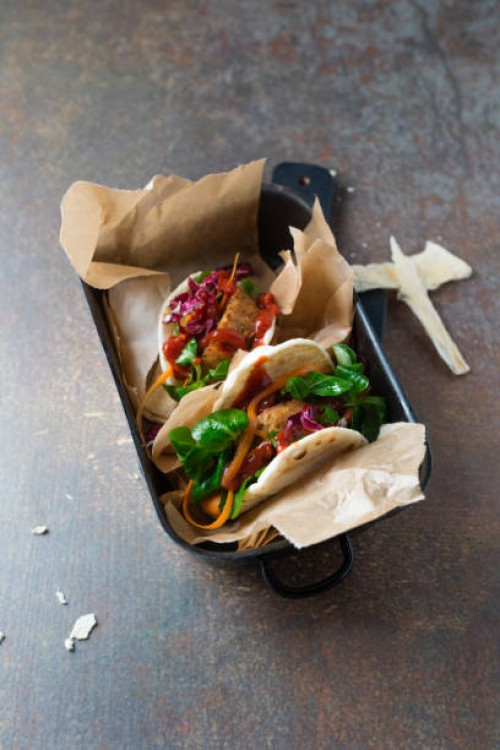 wholegrain bun and veggie burger - junk food stock pictures, royalty-free photos & images